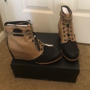 NWT Canvas and leather booties!
